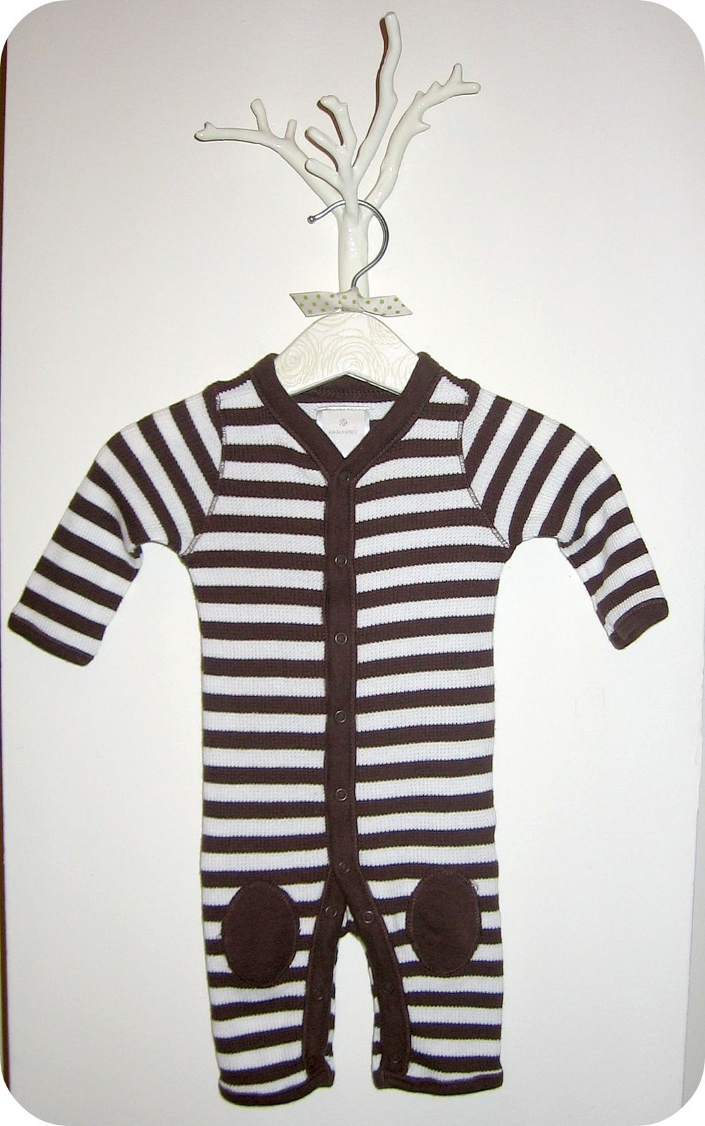 [decoupage+baby+hanger2.jpg]