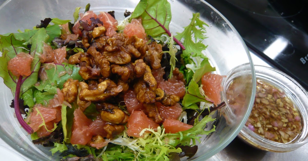 .her . pink . apron. starters. main course. dessert. garnish.