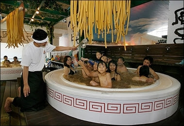 Japanese soak in their noodles Japanese soak in their noodles