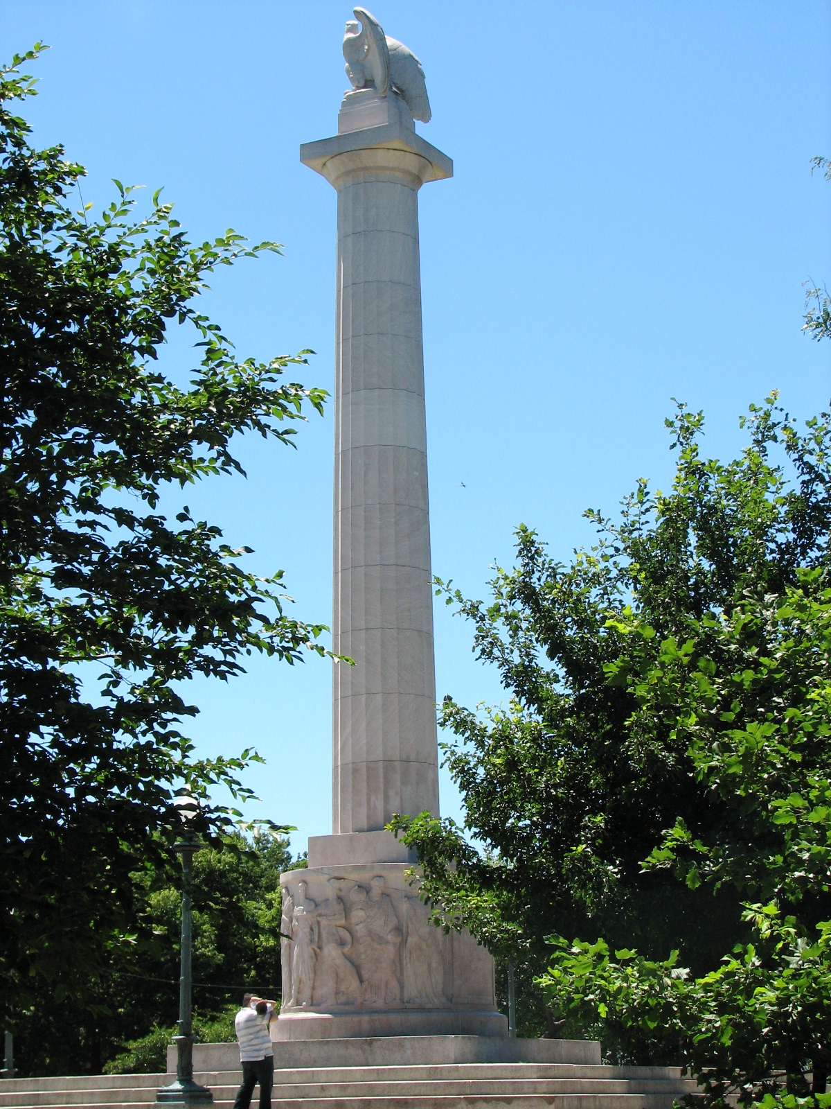 Illinois Centennial Monument at Logan Square (Part One) Connecting