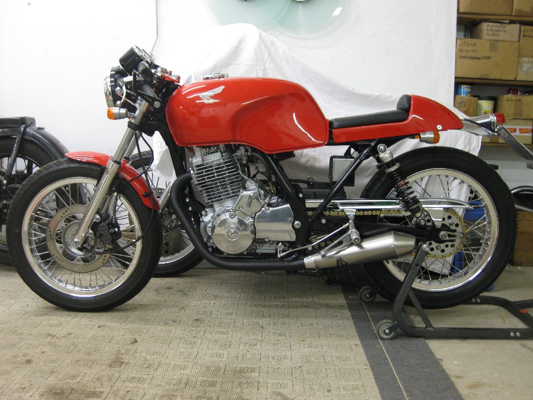 El rincon de las CAFE RACER - Página 36 - ForoCoches