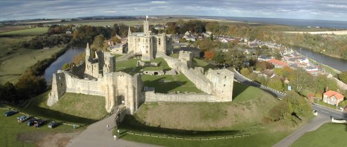 [Warkworth+Castle+Aerial.jpg]