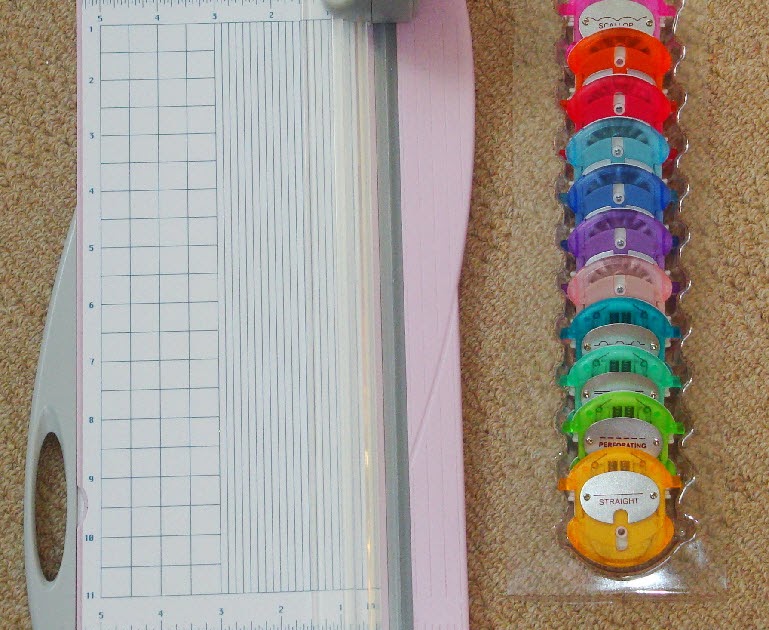 Craft Mad & Loving It! Review of the Woodware Trimmer with Fancy