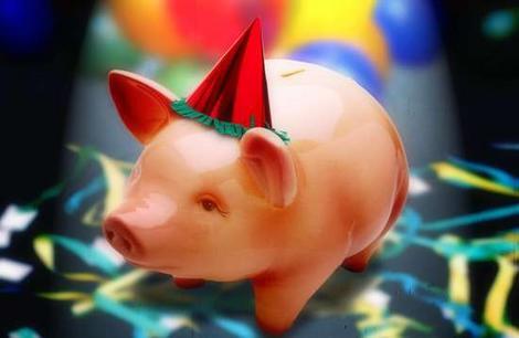 [02PIGGY_BANK_wideweb__BC9C6.jpg]