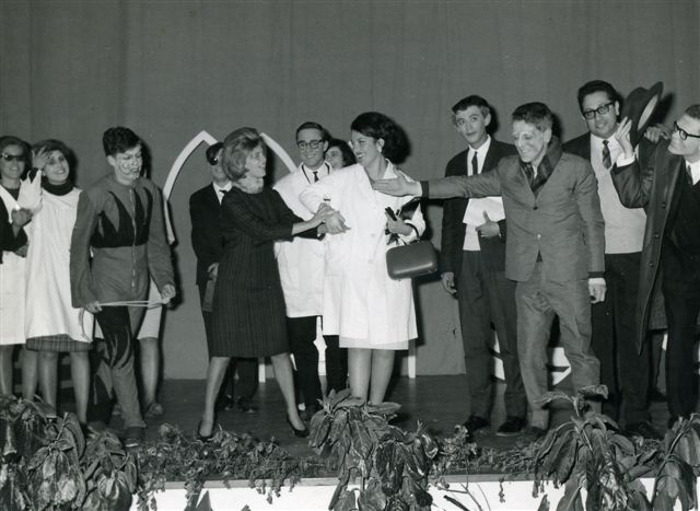 [Web0007.jpg]