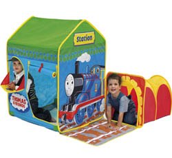 [adventure+Thomas+tents+with+railway+tunnel.jpg]