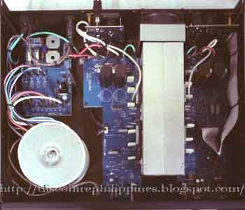 QSC amplifier layout its semiconductor components on the printed circuit board PCB