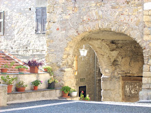 " a loggia du castellu " - castle"s street
