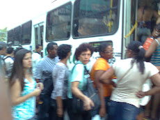 Tumulto ocasionado no ponto de ônibus da Empresa Vila Rica em 21/09/2010 as 16 horas