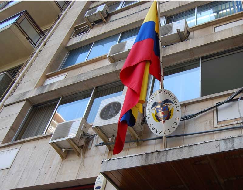 APOSTILLA ONLINE INFORMA Consulado de Colombia en Valencia "sólo daremos explicaciones a la