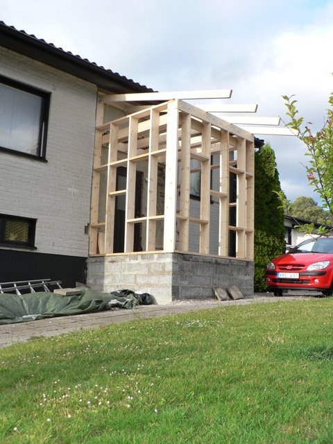 [P1350893a.JPG]