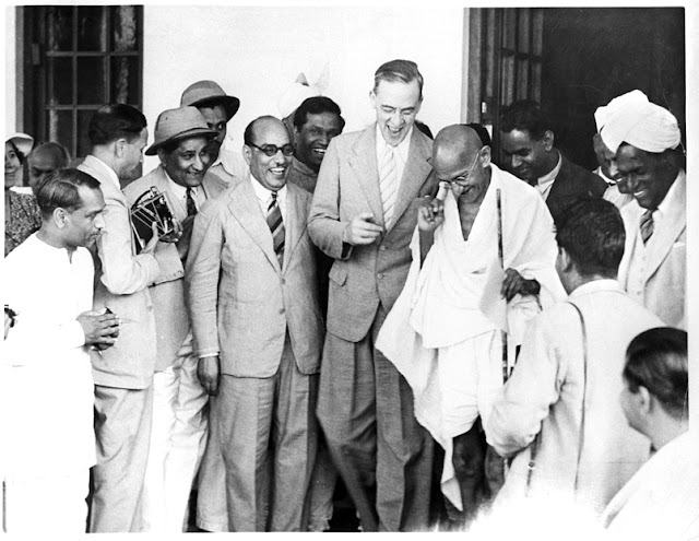 Stafford+Cripps+and+Mahatma+Gandhi+-+1942
