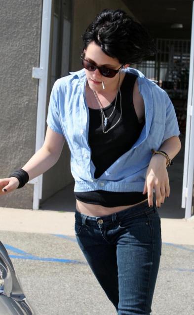 [kristen-stewart-6199-5_preview.jpg]