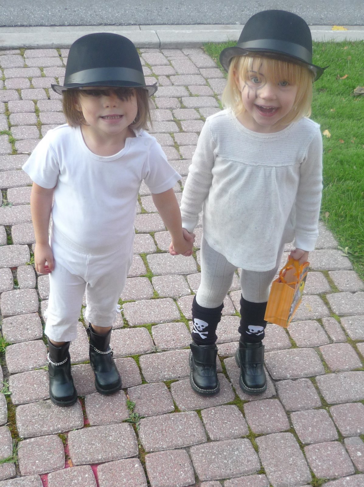 [halloween+08+010.JPG]
