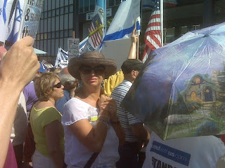Over 3,000 gathered in L.A. to show their support for Israel.
