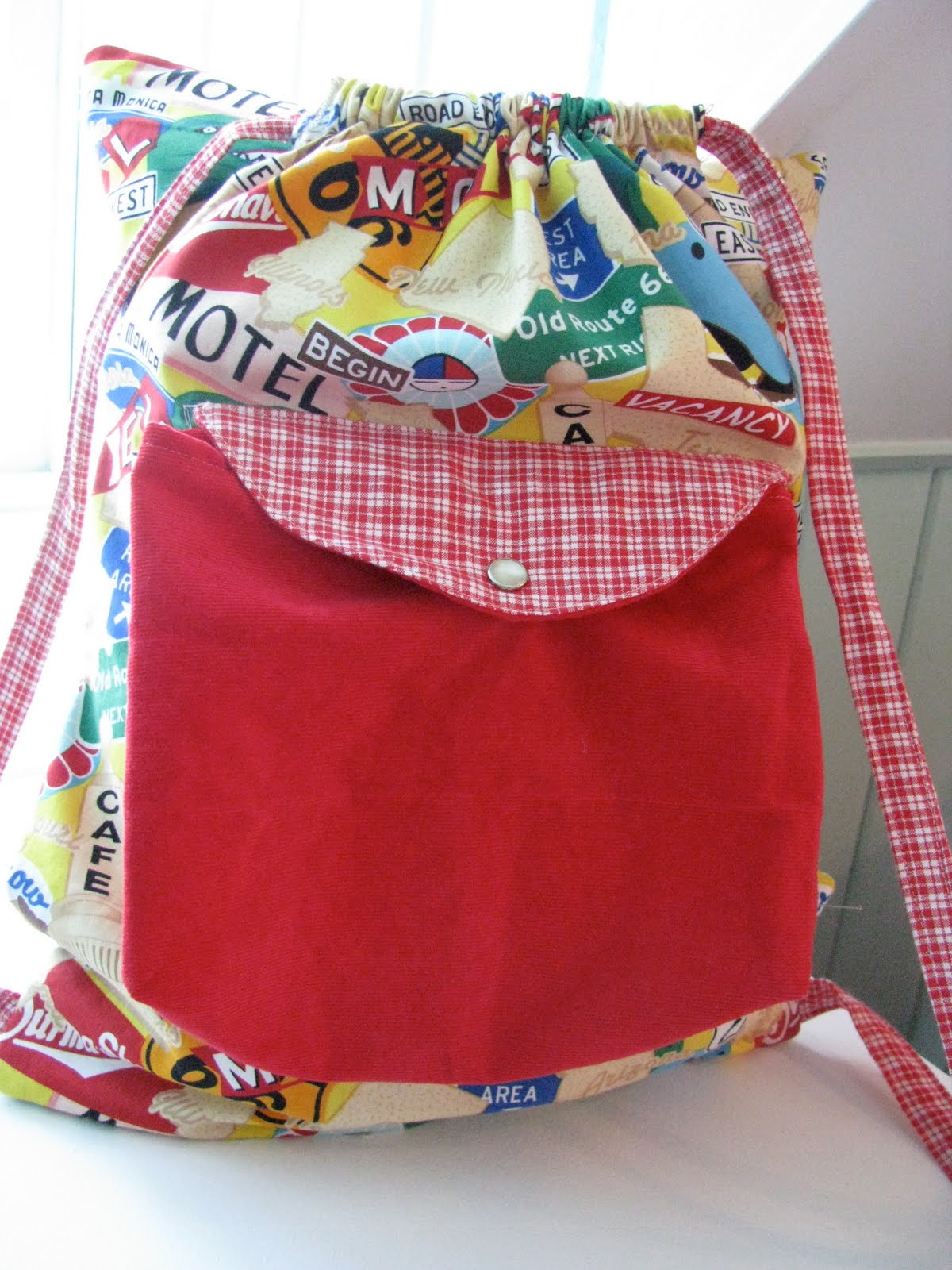 CREATE STUDIO Road Trip Backpack Pillow