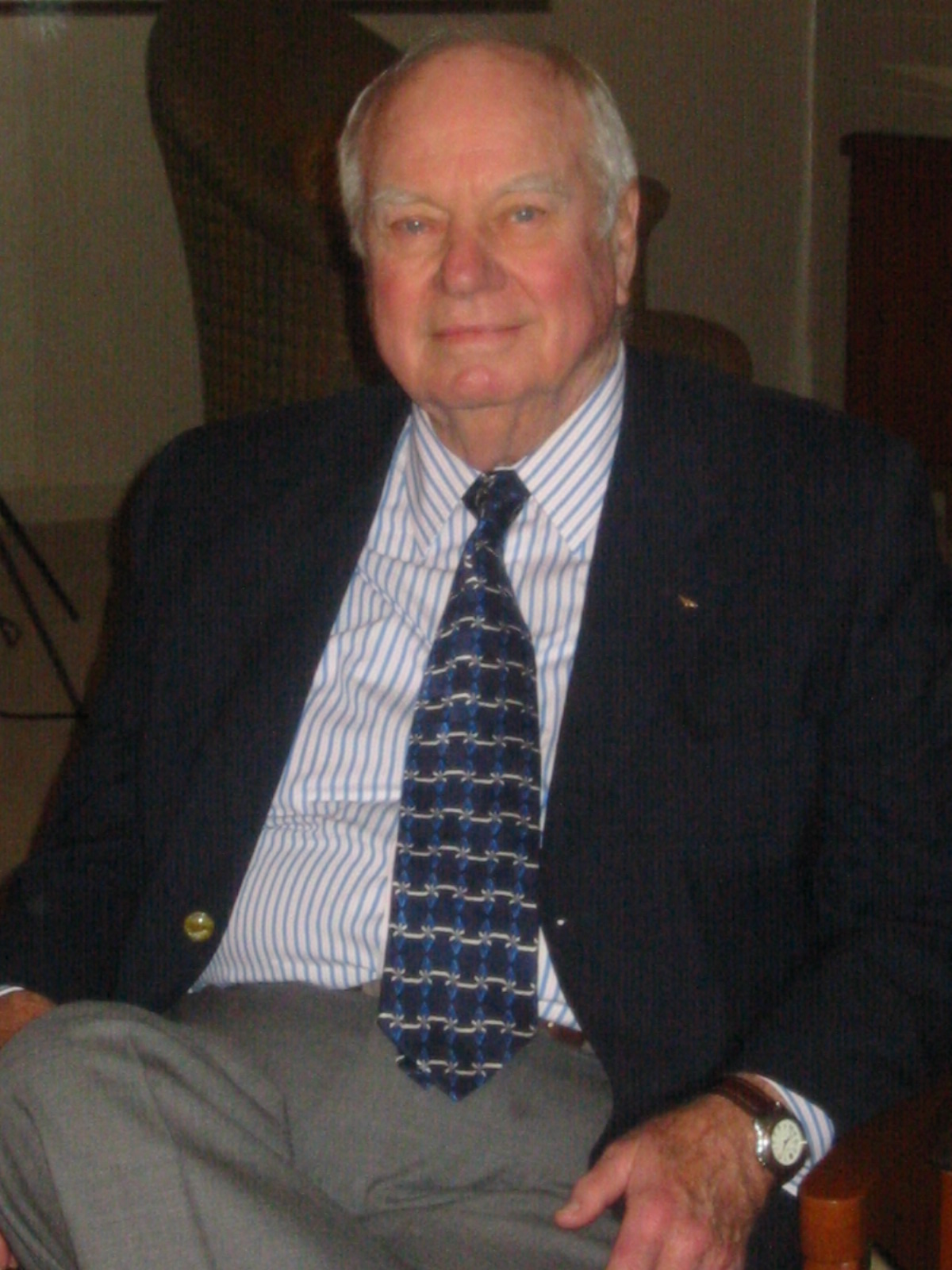 [104-0489_IMG_2.JPG]