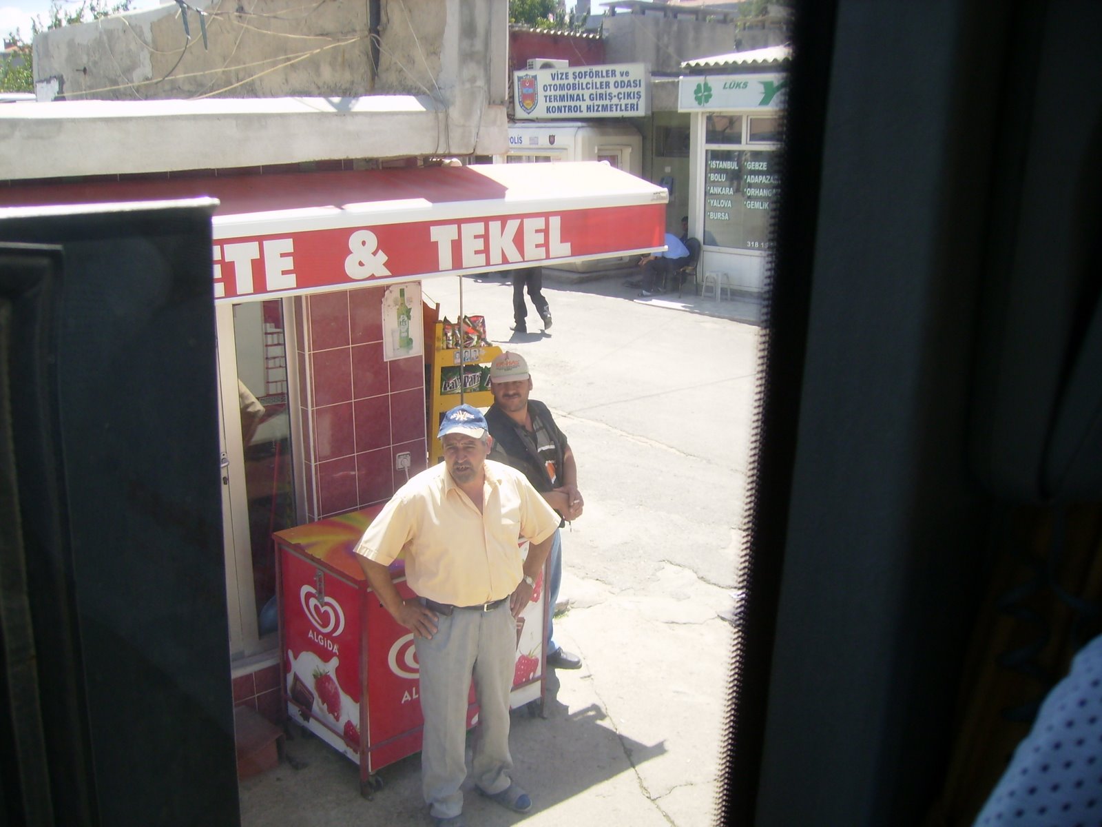 [P7120004.JPG]