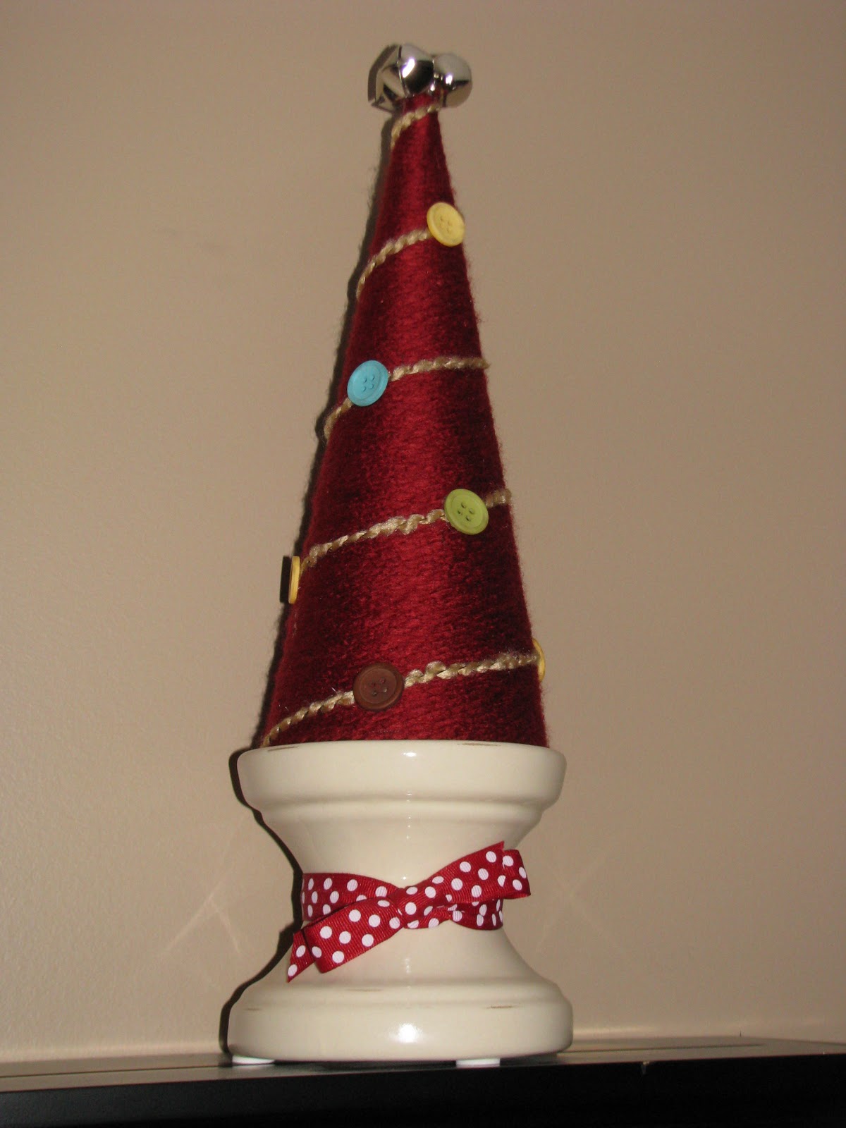 20 Mini Christmas Trees simple Christmas crafts - C.R.A.F.T.