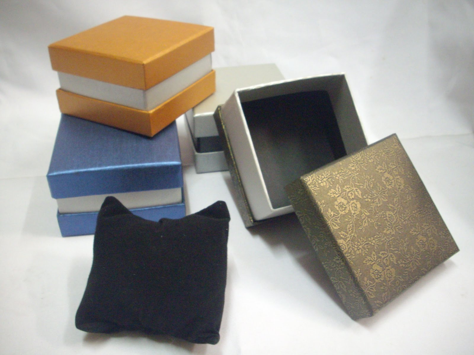 Singapore Gift Boxes July 2010