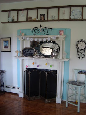 Display of Mantel