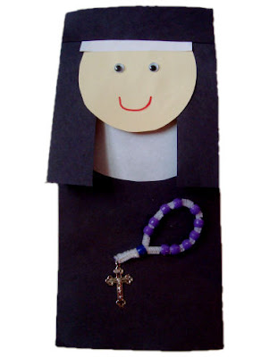 Finishe nun paper bag puppet