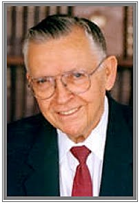 [Joe+Reynolds+2.bmp]