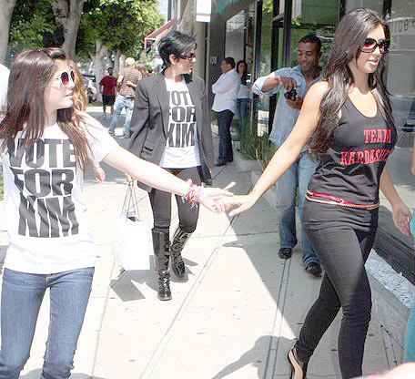 [kim-kardashian-keeping-up-with-the-kardashians-1.jpg]