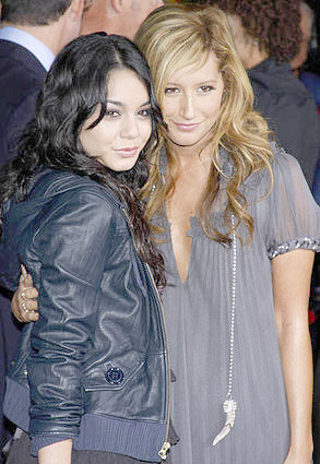 [vanessa-anne-hudgens-high-school-musical-2-4.jpg]
