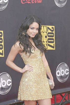 [vanessa-anne-hudgens-american-music-awards-7.jpg]