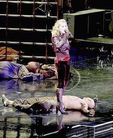 [madonna-new-york-concerts-5.jpg]