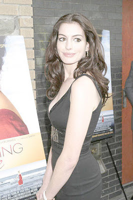 Anne Hathaway Becoming Jane