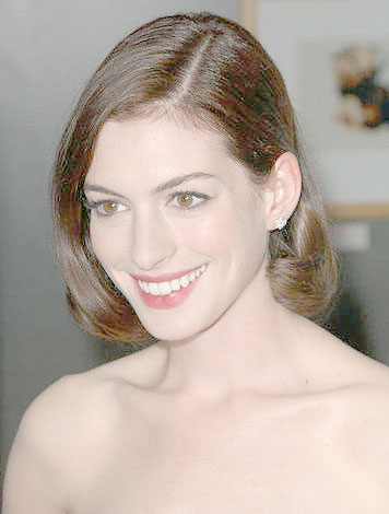 [anne-hathaway-rachel-getting-married-los-angeles-premiere-5.jpg]