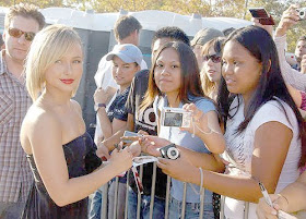 Hayden Panettiere Netflix Live! On Location With Band From TV Arrivals