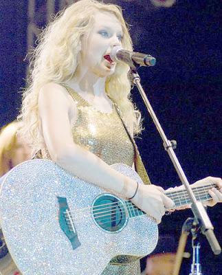 Taylor Swift Lyrics Teardrops On My Guitar