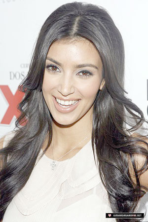 [kim-kardashian-hollywood-life-magazine.jpg]