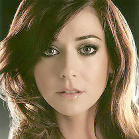Alyson Hannigan Bio
