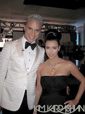 [Kim+Kardashian+Oscars+Pics+(4).jpg]