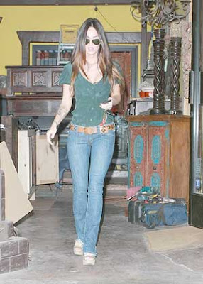 Megan Fox Indigo Furniture Store Pictures