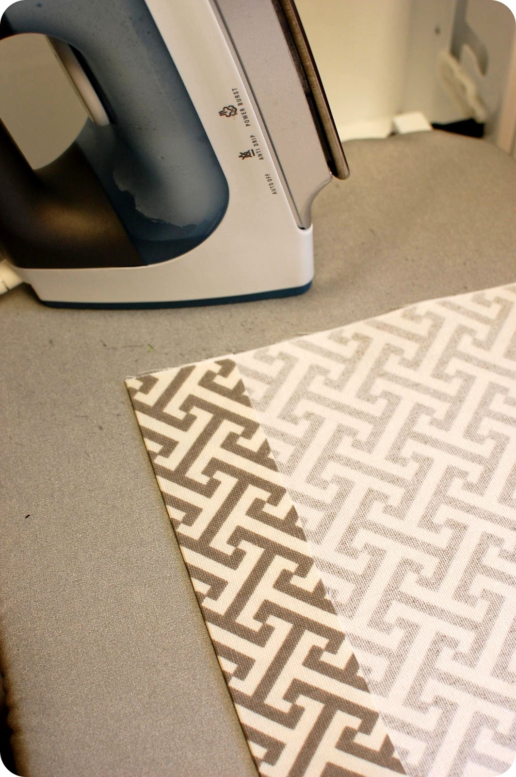 33 Shades of Green Tutorial. . .How to Sew a Roman Shade