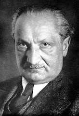 MARTIN HEIDEGGER