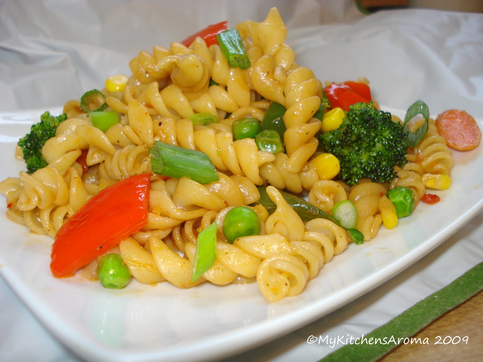 The Sizzling Pan "Fusion Cuisine" Chinese Vegetable Pasta