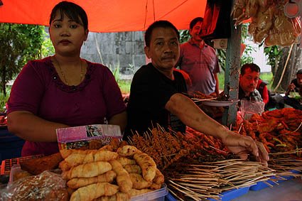 [kecil_Cak+Mis+Warung.jpg]