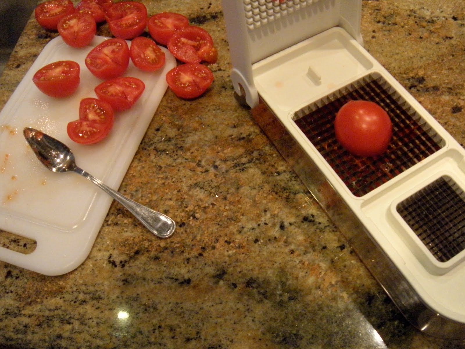 Williams Sonoma Cherry Tomato Slicer