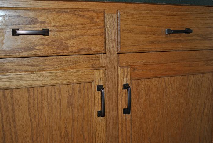 Simple Switch Changing Your Cabinet Hardware Simple Switch Changing Your Cabinet Hardware