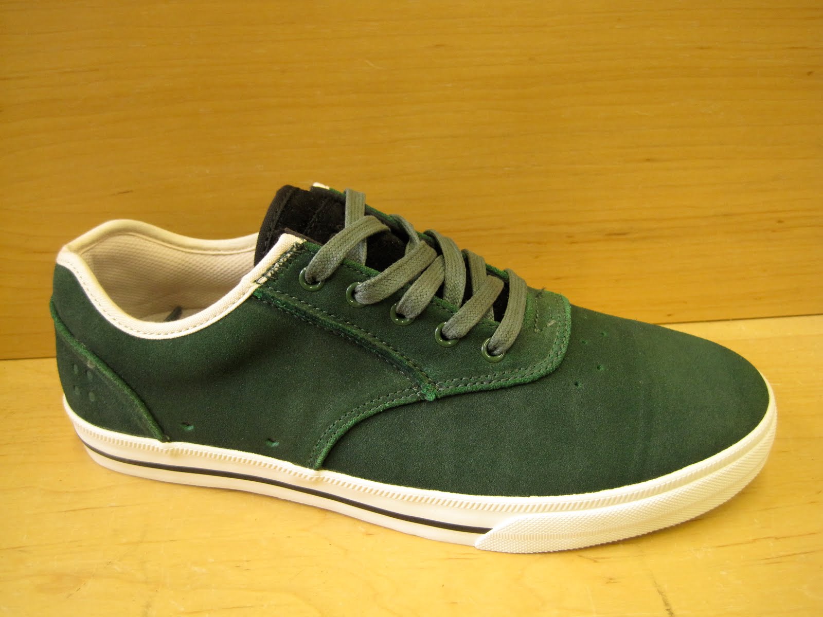 Gravis Iv