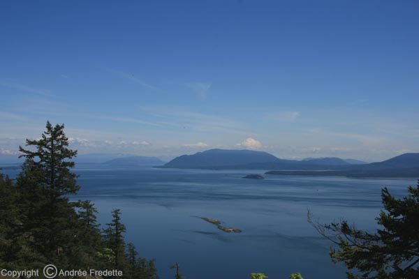 [Brown+Ridge+View+Java+Islets.jpg]
