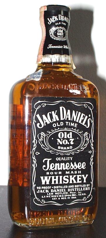 [blacklabel500mlFlask.JPG]