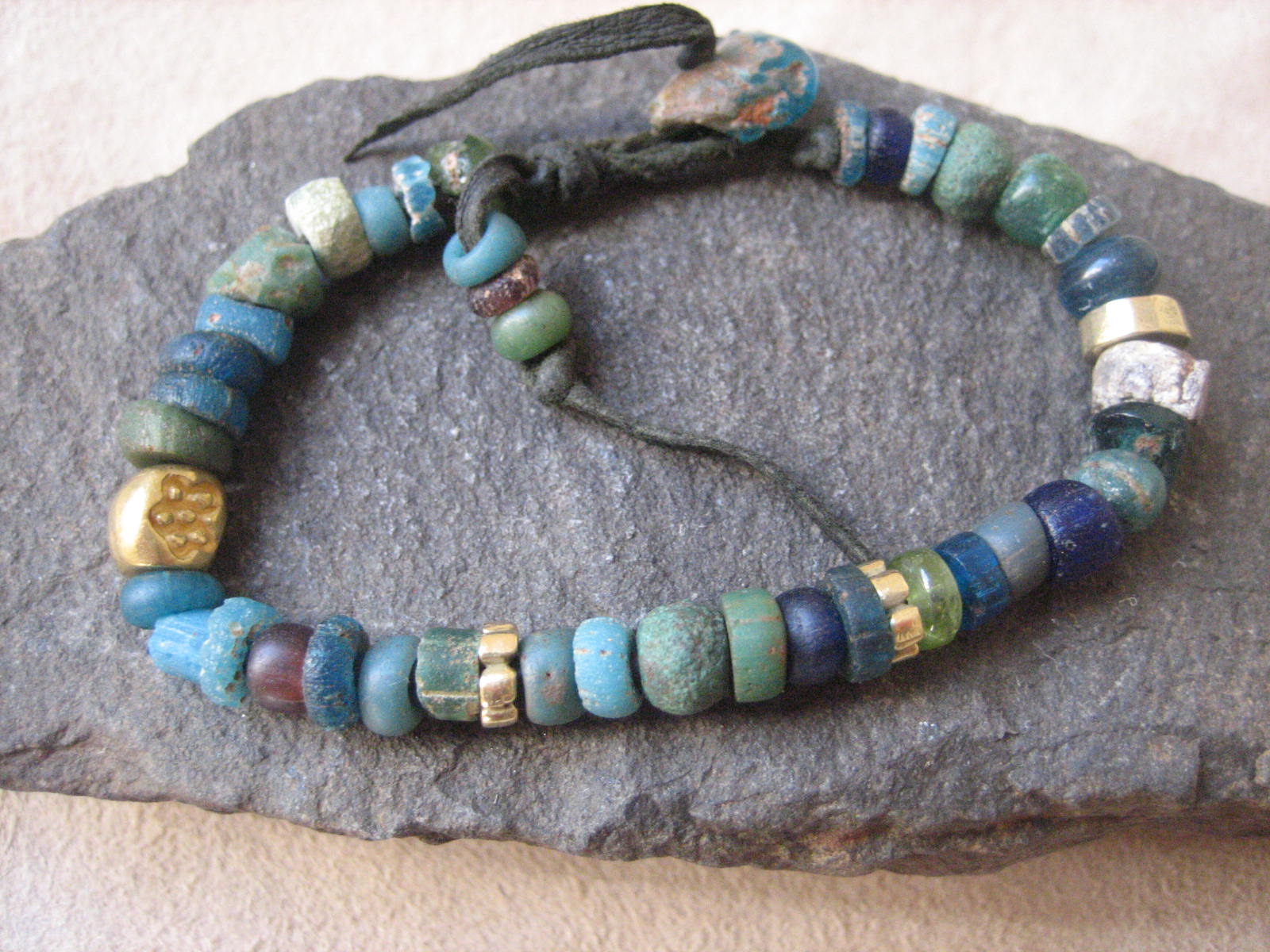 [bracelet+beaded.jpg]