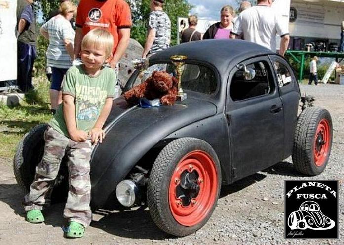 Mini fusca: Loja de Curitiba faz sucesso com fama dos minicarros. Quanto  custa?